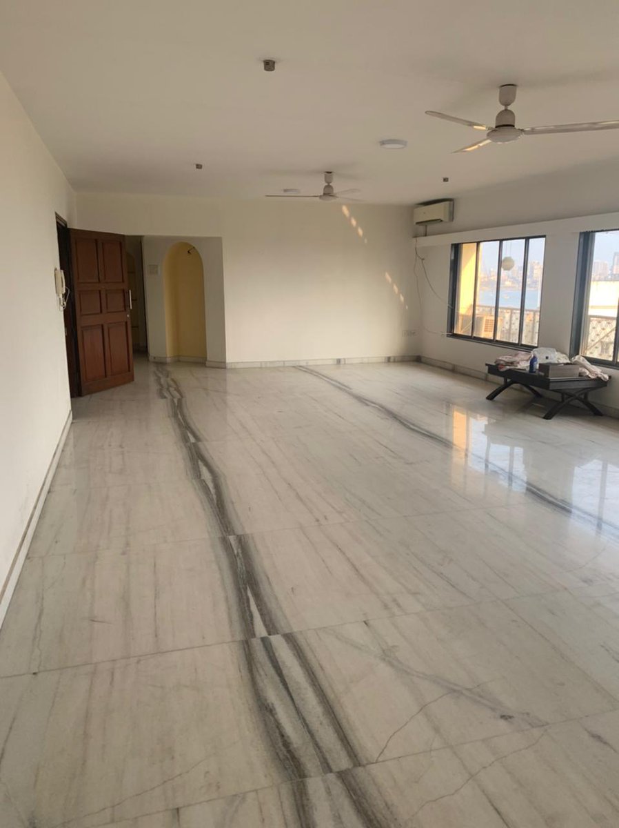 InvestmentUrban's tweet photo. 4bhk+Helpers room &amp; Sea Facing at Bandra West 
Near Lilavati Hospital
Higher Floor
Living Room is 600 carpet area.
Rent - 3 Lac.
Call Mike at +91 9321146216. Or Visit
https://t.co/T7liOtaXop

#realestate #theurbanips  #bandrawest #mumbaiproperties #sealcoating #mumbairealestate https://t.co/9JhrdQ5PnH