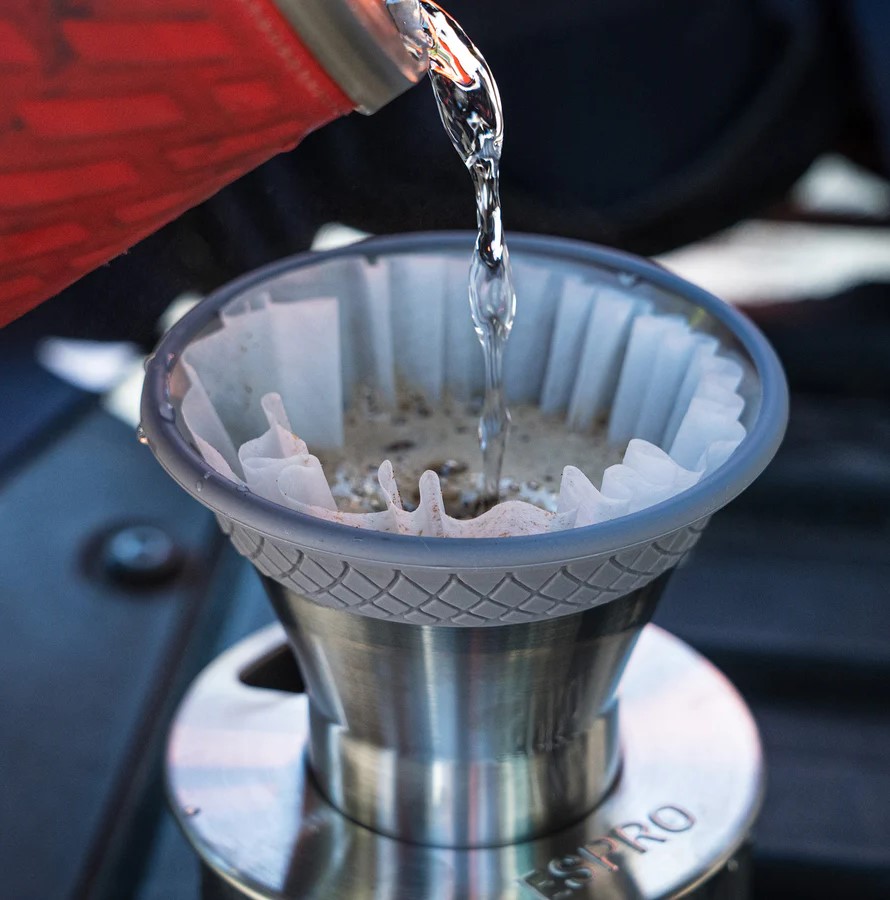 johnbrandonmn's tweet image. Gearadical reviews the Espro Bloom Pour Over Kit - article by Mason Sherrill gearadical.com/is-barista-qua… #ESPRO #Bloomkit #pourover #BaristaAtHome #coffee #morningsong #coffeeperfection #coffeetime #coffeelover