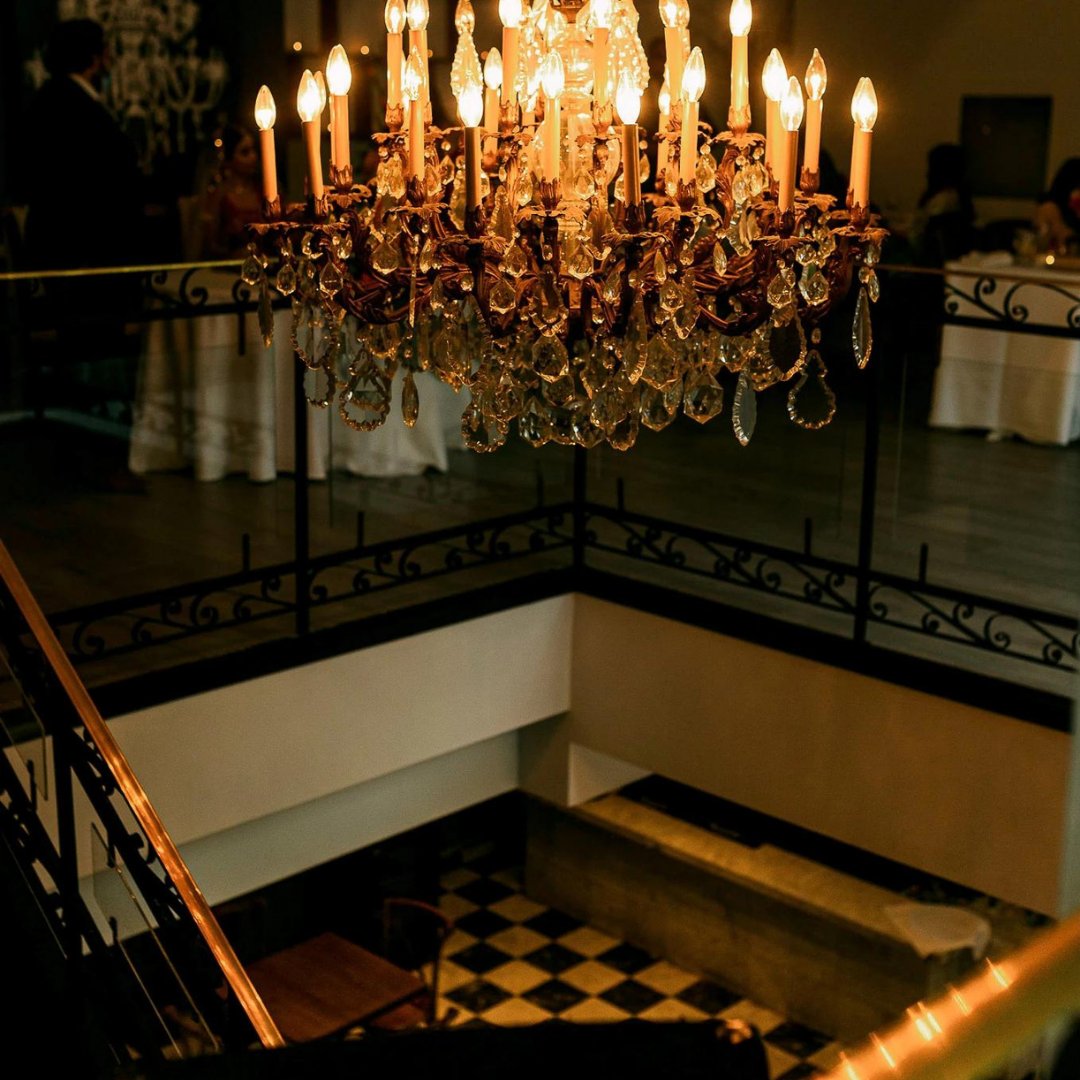 BerkeleyEventTO's tweet photo. #LaMaquette is a favourite with guests and couples alike. This #Parisian-inspired cafe is romance personified, with an elegance that can’t be beat.

If you envision a day that truly brings your love story to life, La Maquette may be the right venue. 
 https://t.co/RpgjMEeSQG https://t.co/3GiEZftzg9