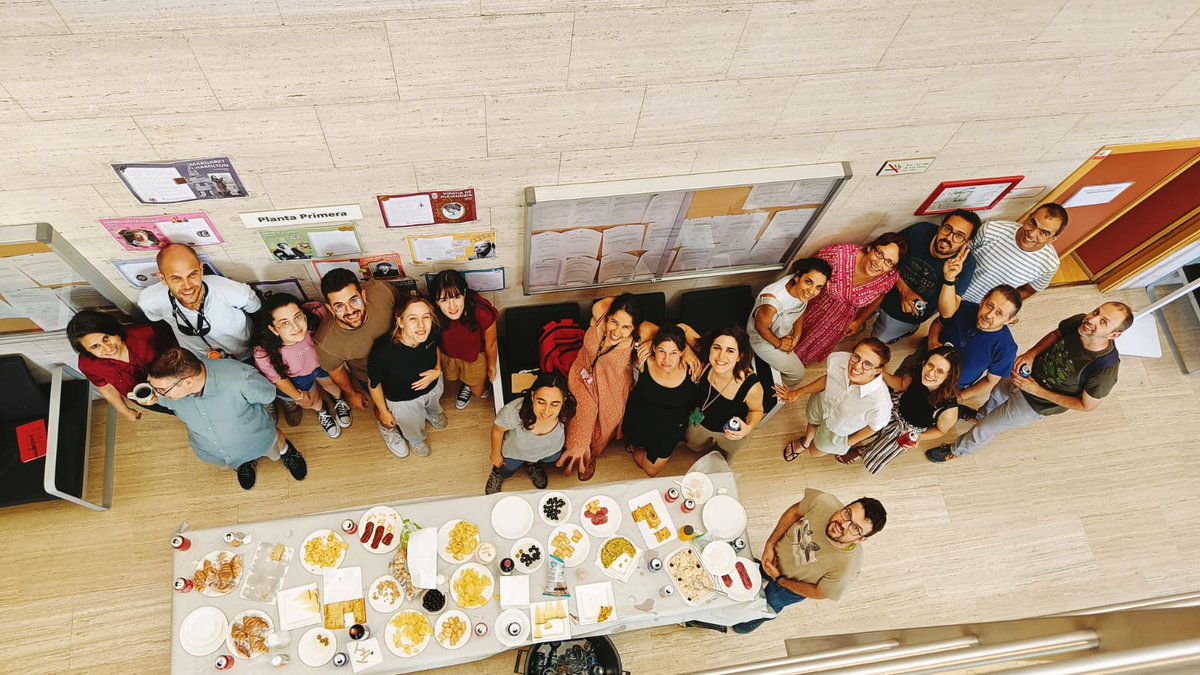 SMatesanz's tweet photo. Gran final al ciclo de seminarios del grupo EcoEvo con la fantástica charla de @ramirezval_ sobre variabilidad genética y plasticidad. Y que vivan los fenotipos!! https://t.co/YjmecY1o9o