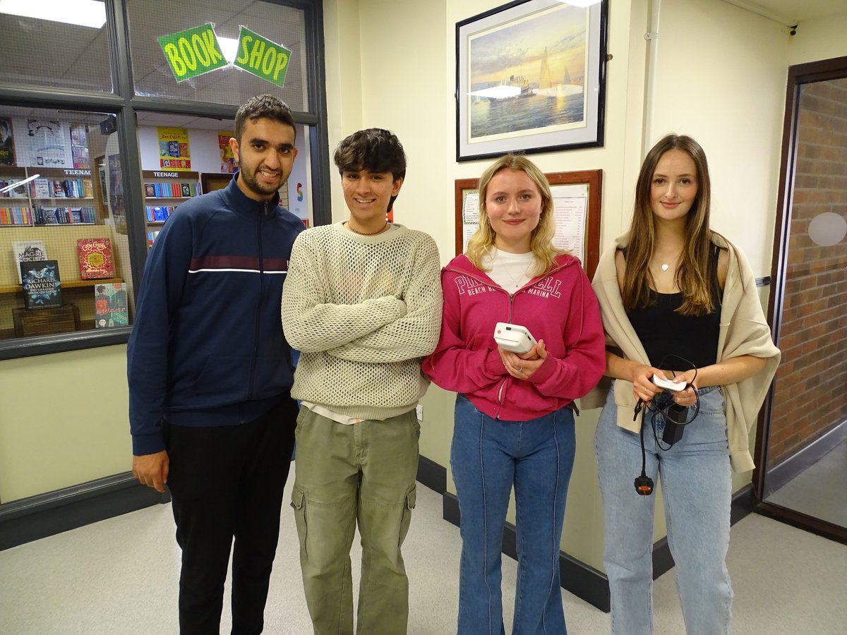 stockportgs's tweet photo. Senior School pupils wore their own clothes today as they raised funds for the school’s long-standing #charity partner @EducAidSL/@EducAidSL_LDN during a non-uniform day.
#SGSInspires #SGSCommunity #fundraising #donations #generosity #EducAid https://t.co/Yw4UEXr1rS