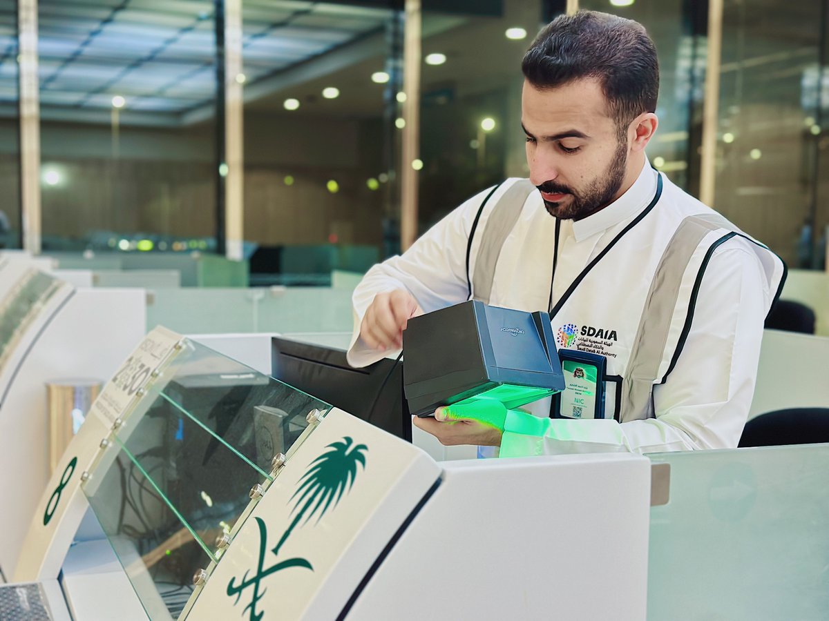 SPAregions's tweet photo. "#سدايا" تزوّد منافذ المملكة بتقنيات متقدمة لتسهيل إجراءات مغادرة الحجاج لبلدانهم واستقبال المعتمرين.
https://t.co/9l1VANUv4l
#بسلام_آمنين | #واس_عام https://t.co/EsjENt0fL1
