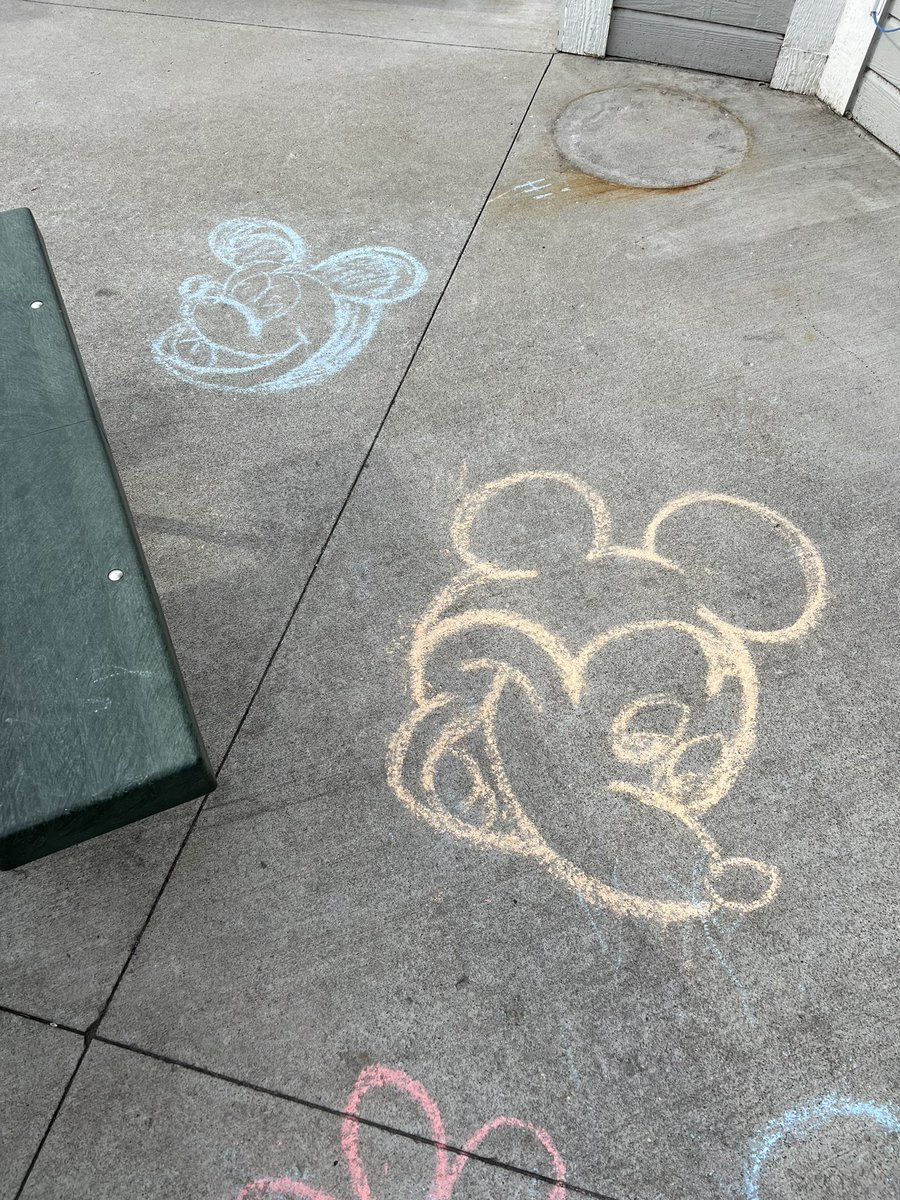 #sidewalkchalk
#patioart