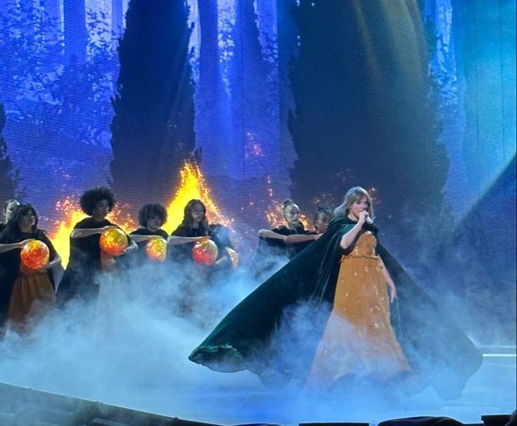 Lavender_rain13's tweet image. .             🕯      🕯      🕯
        🕯                               🕯
                summoning  
    🕯     swiftie moots     🕯

        🕯                               🕯
                🕯     🕯     🕯