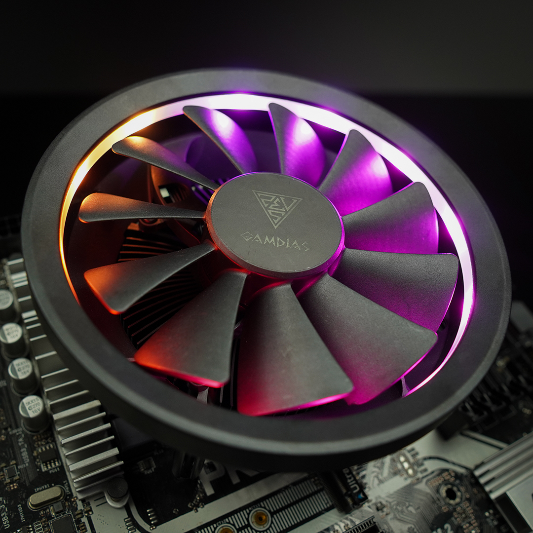 Resfriamento máximo para o seu PC! ❄💛

Apresentamos o Gamdias BOREAS E1L-010, um cooler poderoso e eficiente para manter seu sistema na temperatura ideal e o seu desempenho em outro nível! 

 Já disponível nas melhores lojas.