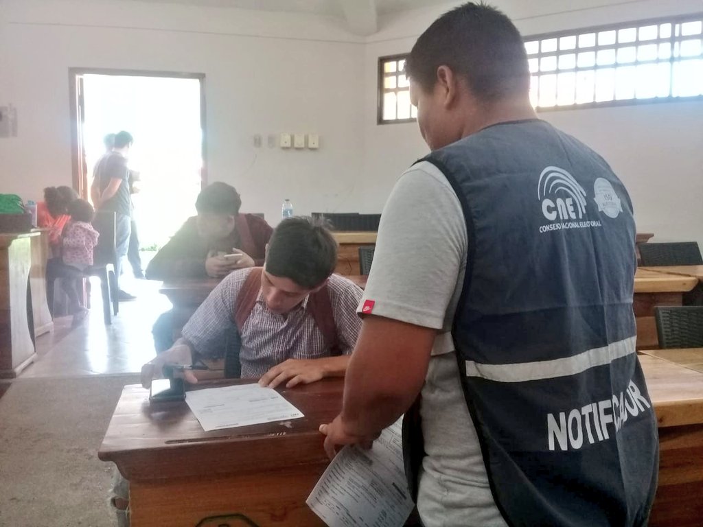 CNEManabi's tweet photo. La notificación a miembros de las Juntas Receptoras del Voto 🗳️ se realiza en la facultad de Veterinaria en la #ESPAM de #Calceta📍.

Si no cumples con el trabajo de #MJRV puedes ser sancionado con el 1️⃣5️⃣% de un salario básico unificado. https://t.co/MojzqJpmq4