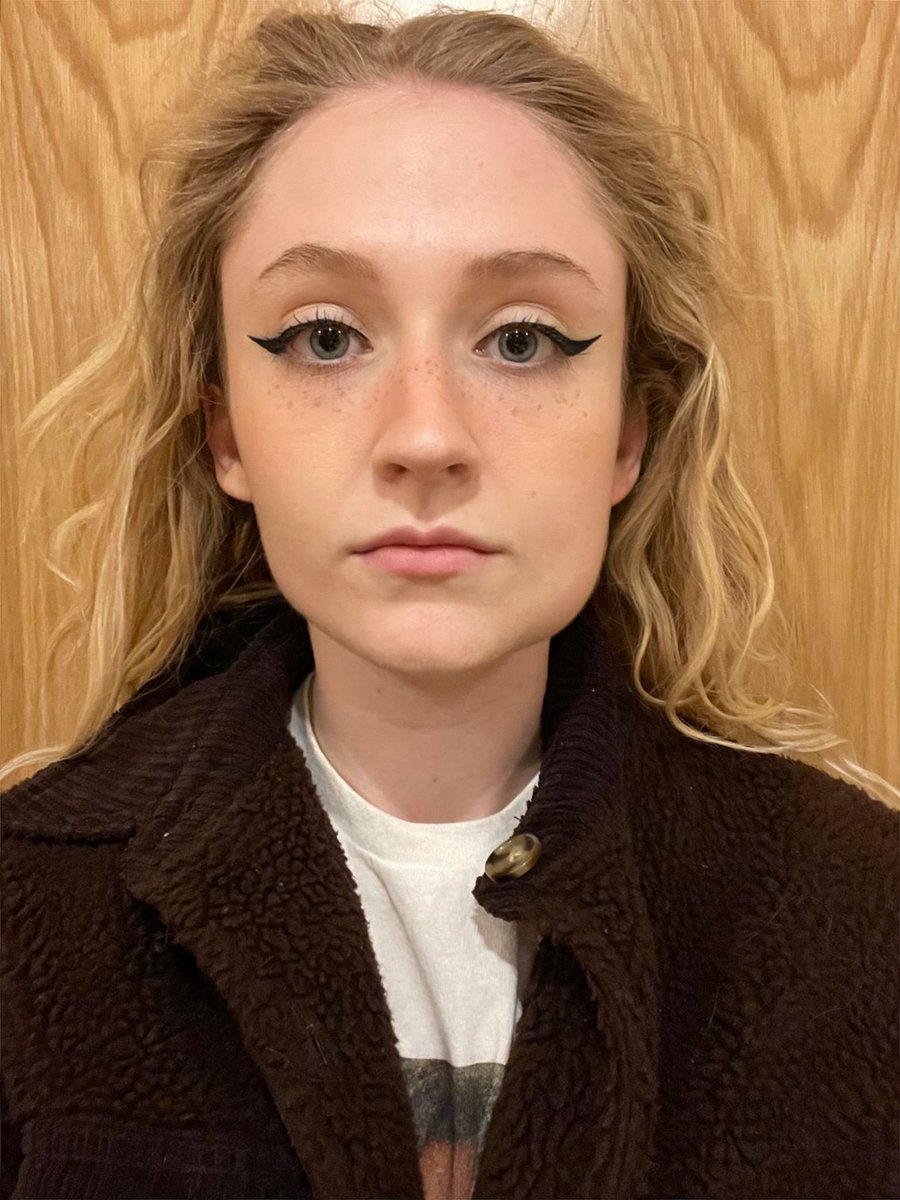 Janet Devlin 🌞 tweet media