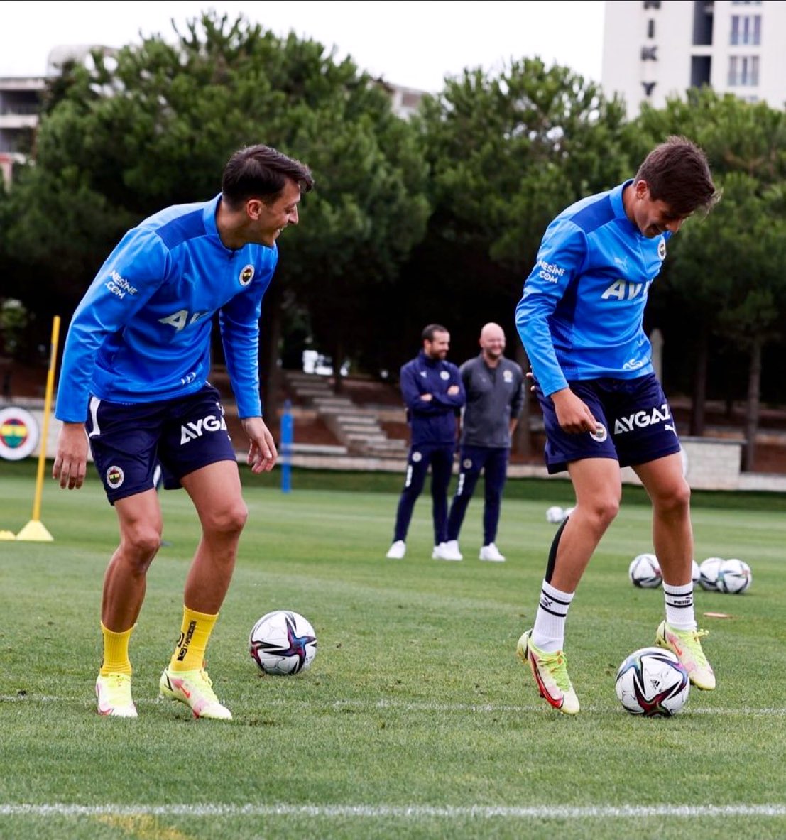 Mesut Özil x Arda Güler.