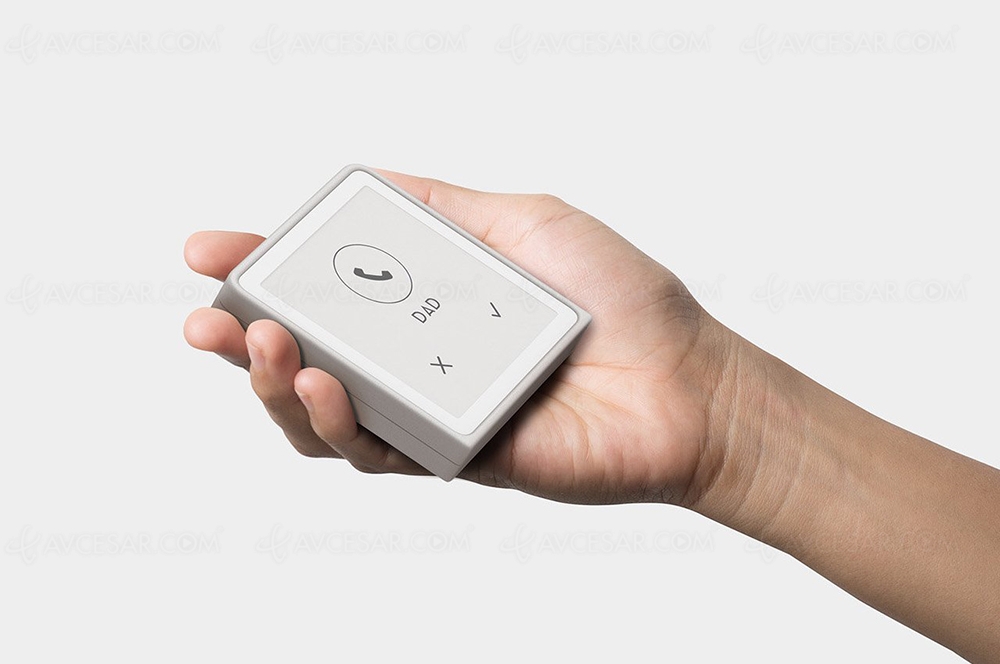 Avcesar's tweet photo. 0/1 Phone, détox numérique pliable (concept) #foldable #mobile #Tech #Technology #Data #Innovation #lightphone #lightphone2 #techno https://t.co/i5oWv81On9 https://t.co/3VzFVey2MK