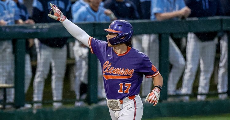 BREAKING: Clemson transfer INF Billy Amick (<a href="/billyamick/">Billy Amick</a>) has committed to Tennessee.

He hit .413 this past season with 13 home runs and 63 RBIs.🍊