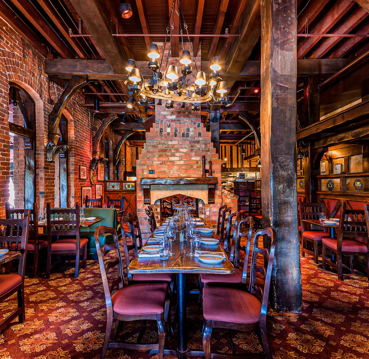 Clinkerdagger's tweet photo. Discover the joy of a delicious  dine-in experience! Enjoy a delectable meal with family or friends. 

#clinkerdagger #spokanefood #spokane #eats #spokanewa #spokanelife https://t.co/dWJmdAzPy0