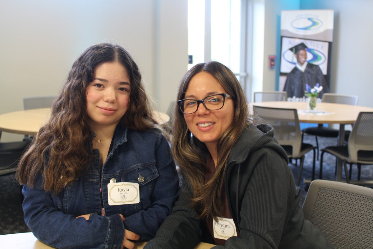 ct_asnuntuck's tweet photo. This week's Eagle Spotlight is Christine! See her story now on our Instagram @asnuntuckcc! https://t.co/D1bnDGFw6I