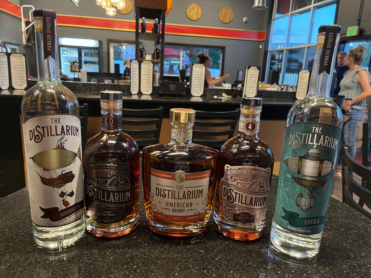 It’s #thirstythursday in the #yakimavalley and we’re at #thedistillarium.  Stop by for a sample or order one of their #craftcocktails.

#craftdistillery #washingtondistillery #thisisyakima #YakimaWA #travelwritersuniversity #ifwtwa1 @ifwtwa1 #travelwriter