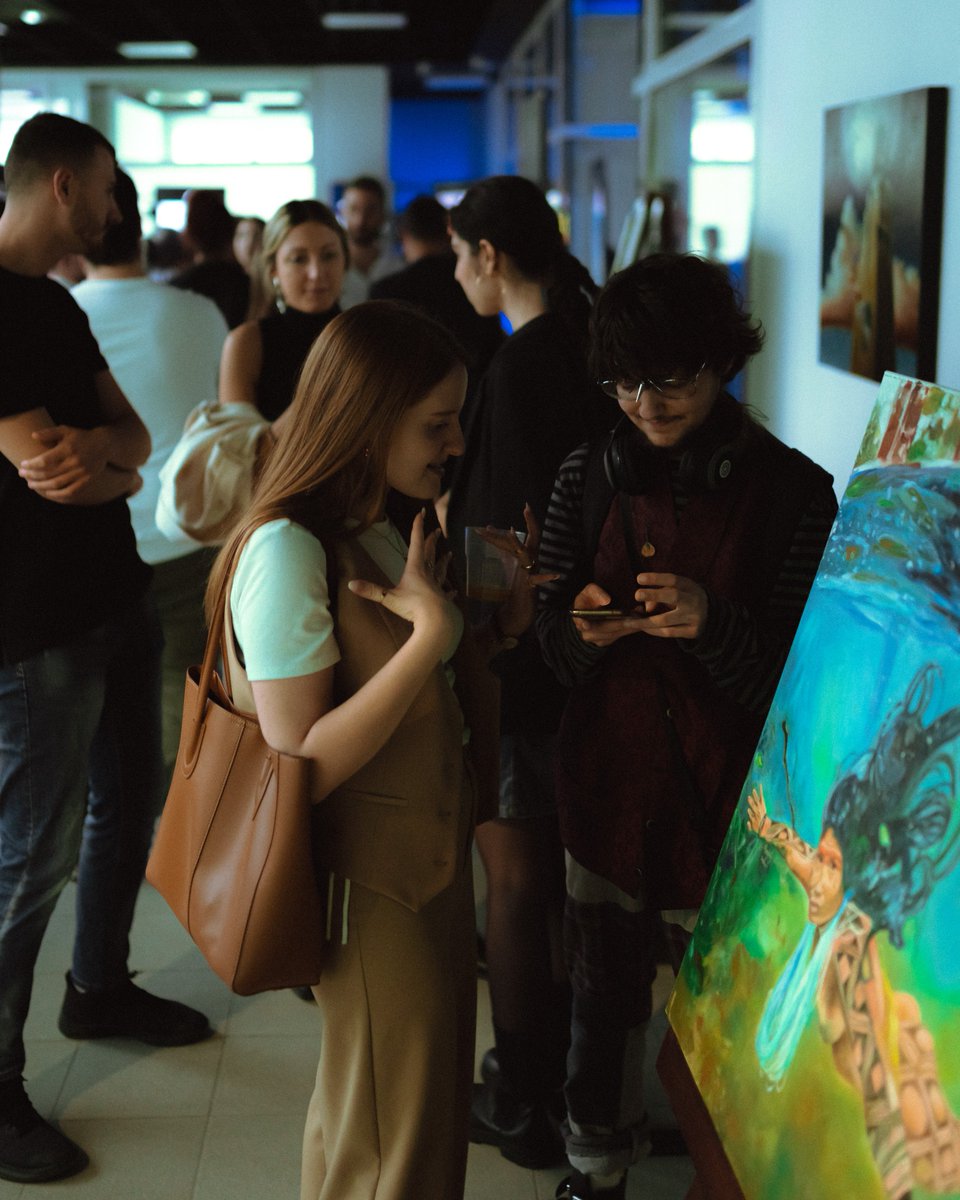 geavision_xyz's tweet photo. Some vibes from our latest event in Bologna, Italy. Gea Vision is officially beginning its journey as wanderlust NFT gallery! ✨

Stay tuned for more experiences coming your way 🔮

#artinnovation #nftgallery #nftevent https://t.co/LcaeTftHtc