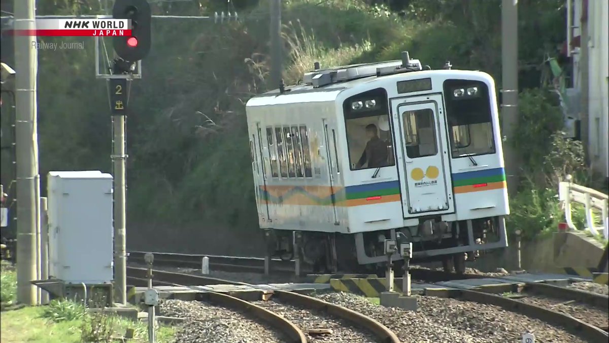 toboroboto's tweet photo. Just watched the new episode of #JapanRailwayJournal on @NHKWORLD_News w/ @CathyCat_TV and Prof. Takagi Ryo. They explored the ways Kagoshima Pref. is working to preserve Hisatsu Orange Railway and the efforts it's making to attract tourists #MoreCathyVO #BringBackCathyCatVO https://t.co/SY0dS5aKqa