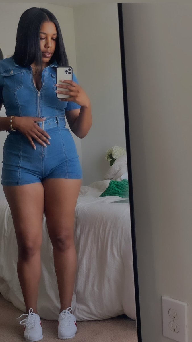 shanicemonee_'s tweet photo. https://t.co/TQEhrvBBs8
