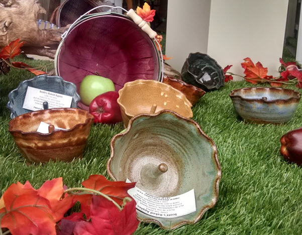 Smart_Retailer's tweet image. 𝗣𝗿𝗼𝗱𝘂𝗰𝘁 𝗼𝗳 𝘁𝗵𝗲 𝗗𝗮𝘆
𝗧𝘄𝗶𝗰𝗲 𝗕𝗮𝗸𝗲𝗱 𝗣𝗼𝘁𝘁𝗲𝗿𝘆, 𝗟𝗟𝗖
Apple Bakers make the perfect Holiday gift!
rfr.bz/t6en600