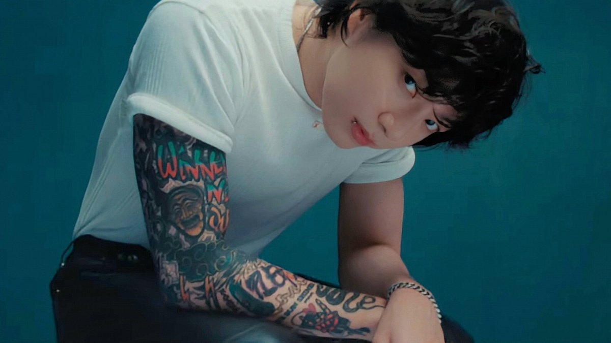 I'VE MADE IT A LIL MORE HD HUHUHUHU YOU'RE WELCOME