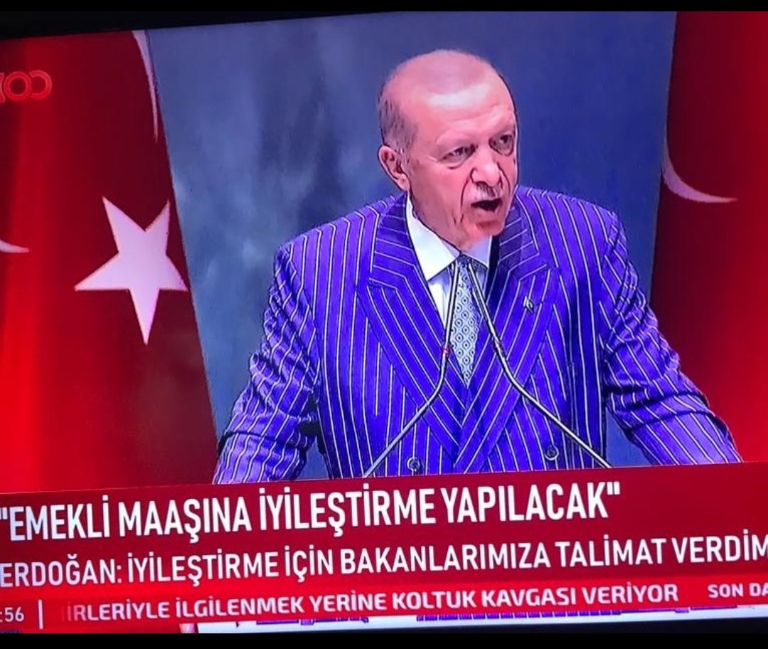 Emekliler➖ GEÇİNEMİYORUZ ❗

"Emekli maaşına iyileştirme yapılacak " kaynak 👇
#EmekliNasılGeçinsin