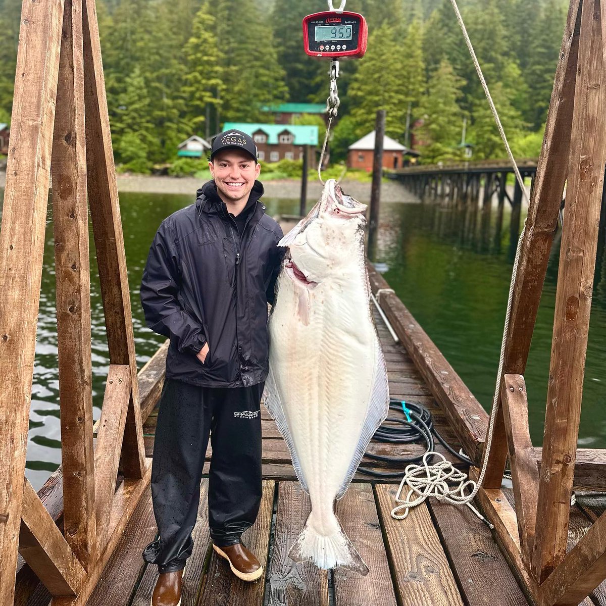 SteamboatBay's tweet photo. 📷 by @khhriss_: Memories of a lifetime 🎣
Thanks, Khris. #Alaska truly is #bucketlist, and we're happy you chose our little #luxurylodge to enjoy it.
#fishinginAlaska #escapethedailygrind #luxuryfishinglodge  #alaskafishing #escapethedailygrind #Alaskamemories https://t.co/2NsezfF4aO