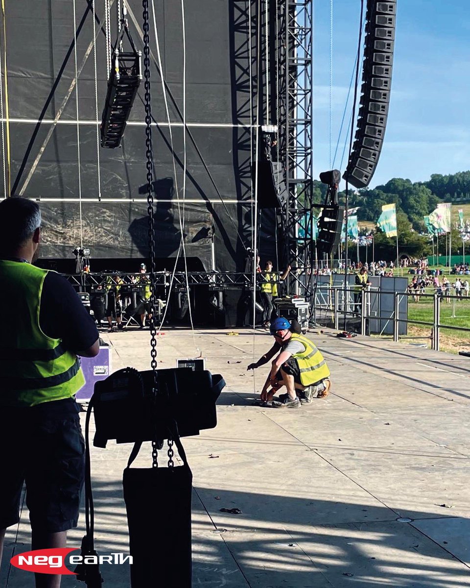 Neg Earth Lights tweet media