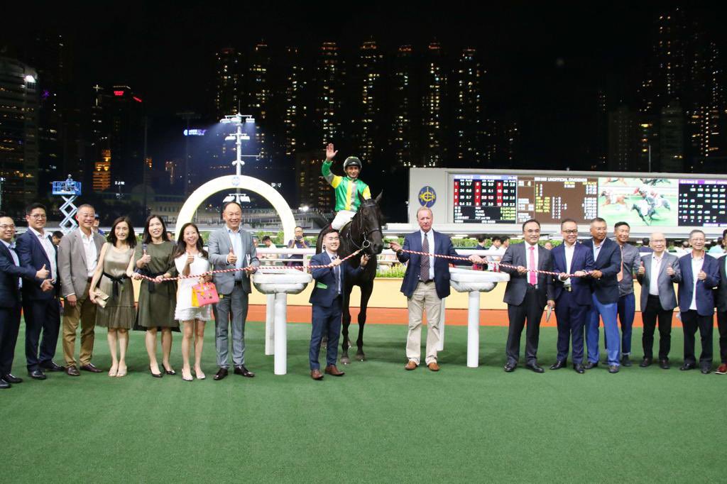SUPER HONG KONG a 5 yr old son of Kermadec has been in fine form and relishes these longer distance races. Given a well rated ride by <a href="/KarisTeetan/">karis Teetan 田泰安</a> to win the Kowloon Tsai Park HDCP over 2200 m by 3 3/4 lengths. Congratulations to the Lucky Go Happy Syndicate and Karis Teetan.