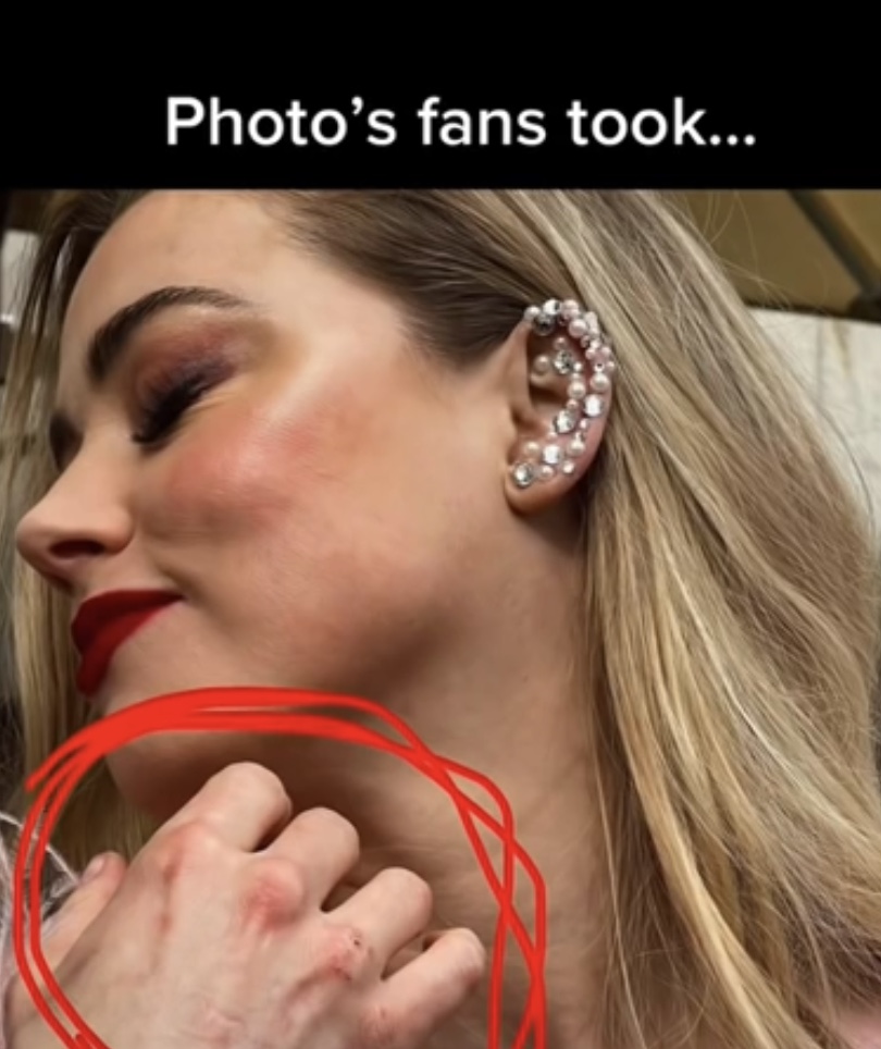 SharonM97871635's tweet photo. Do not reward bad behavior. Do not support an abuser/liar & stole from sick & dying kids. Keep your wallets closed.
#BoycottAmberHeard
#BoycottAmberHeardMovies
#BoycottAquaman2
#BoycottInTheFire
#ThatImAFraud https://t.co/BuYlKK1QJ0