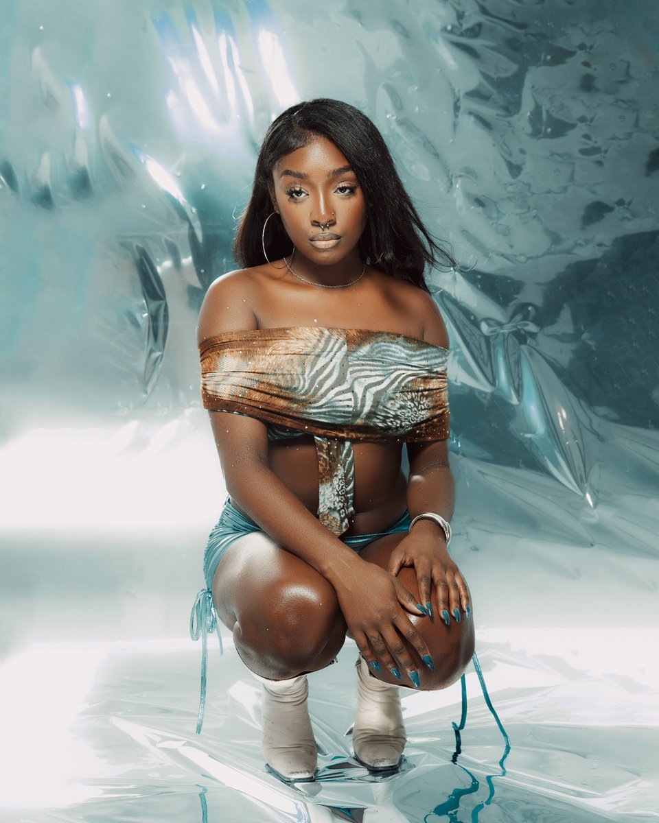 aribigshoes's tweet image. guess my sign