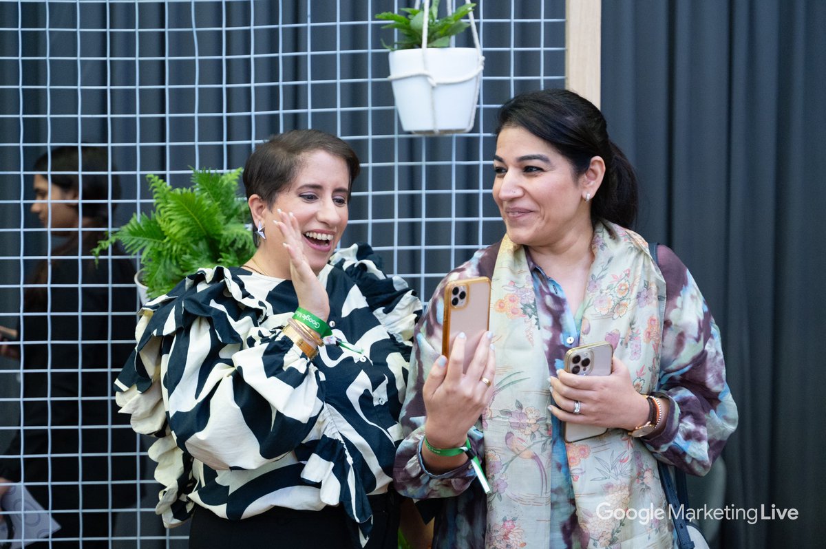 guneetm's tweet image. Thrilled to have been part of the #googlemarketinglive 

I had the pleasure of meeting some of the brightest minds at Google, and sharing my story of representing India globally in films and navigating through adversity with a resilient team.

#gmlindia2023 #gml2023 @GoogleIndia