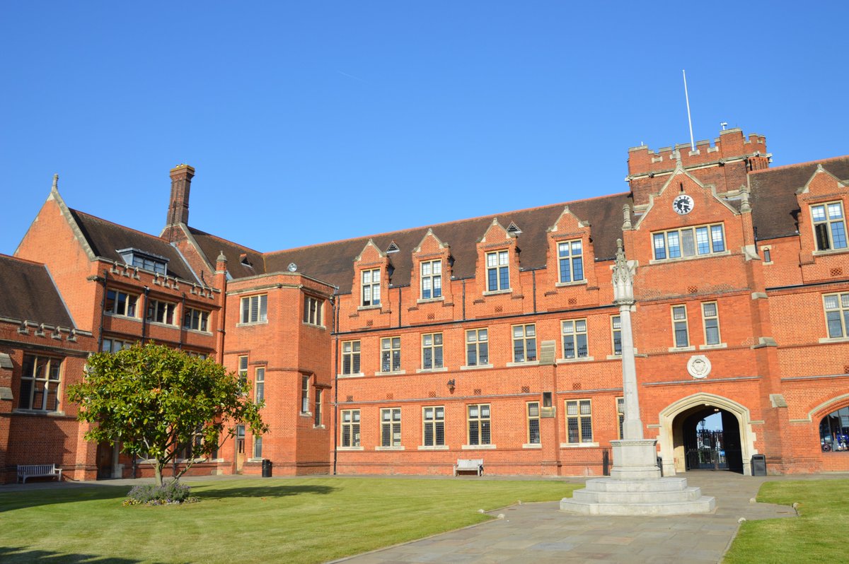 Suddenly, after all the activity &amp; buzz of the school year, everything goes quiet and peace descends upon the Quad! Have a good summer break.