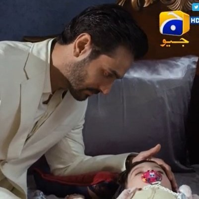 Virinchi111's tweet photo. It takes great actors to enact a scene so well without single dialogue. Wahaj and Yumna aced this. Casting yumhaj as Meerasim in tere bin is blessing to the show. All the popularity, fame is solely due to the great actors WAHAJ and YUMNA 

#TereBin 
YUMHAJ ACED MEERASIM https://t.co/5UkxNQ3lQ1