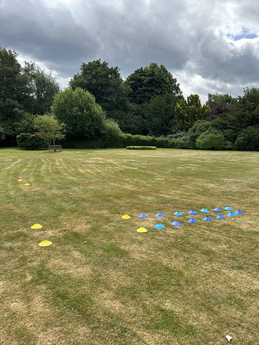 MrCrooks_SI's tweet photo. Sports Week; 6/6 Sports Day. 

🏟️ @grove_road 
👤 EYFS, Y1/ Y2. 
🏆 10 active stations, plus Ice Pops. 
🏁 Sprint races.

Set up of Event 6 ⬇️

#Harrogate #Sportsday https://t.co/TeTTEFd28i