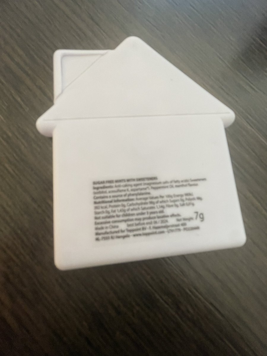 Bon, <a href="/OECParis/">OECParis</a> , c’est sympa les goodies…. Mais faire venir des pastilles à la menthe de Chine… Sérieusement ? 🙄🤬