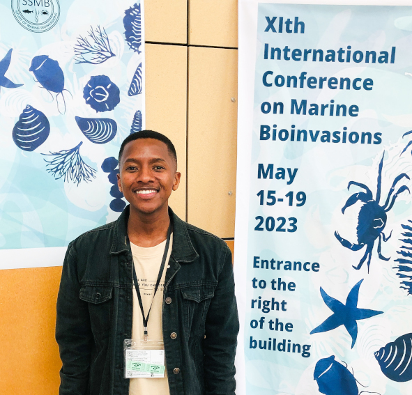 thePeerJ's tweet photo. PeerJ Congratulates Maggie Stoffer @smithcollege and Phikolomzi Matikinca @UKZN - Award Winners at ICMB XI

Learn more about their research on the PeerJ Blog https://t.co/9AmFFHlyxk

@MarBioinvasions @maggie_stoffer @Dark_Calabash https://t.co/bPuwaoMO4H