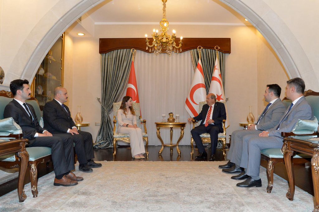 KKTCCB's tweet photo. Cumhurbaşkanı @ErsinrTatar , TİSAV Başkanı Yalçın’ı kabul etti 

“KKTC yoluna devam edecektir”

https://t.co/cvdr71E1SQ https://t.co/WTGOO7lwJk
