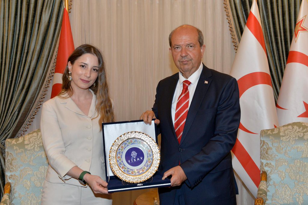 KKTCCB's tweet photo. Cumhurbaşkanı @ErsinrTatar , TİSAV Başkanı Yalçın’ı kabul etti 

“KKTC yoluna devam edecektir”

https://t.co/cvdr71E1SQ https://t.co/WTGOO7lwJk