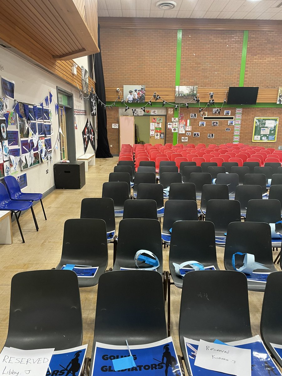 EISTEDDFODMACS1's tweet photo. One more day to go ! Our upper Hall has been decorated ready! https://t.co/CNlHRz3AaO