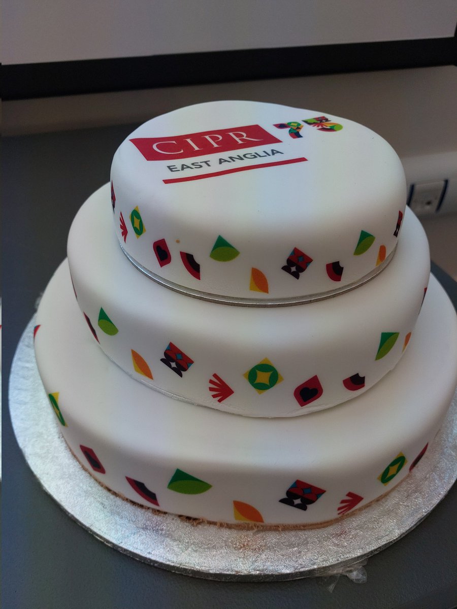 And here's the cake... which will keep <a href="/SteveShepSmith/">Steve Shepperson-Smith</a> happy as he's  going to be able to cut this one!

#CIPREAConf23 #CIPR75