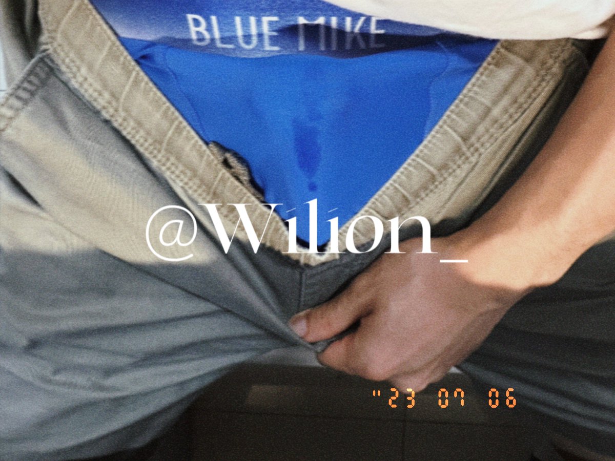 Wilion_'s tweet photo. 趴下猛吸 懂？ https://t.co/QLu6f4esmM