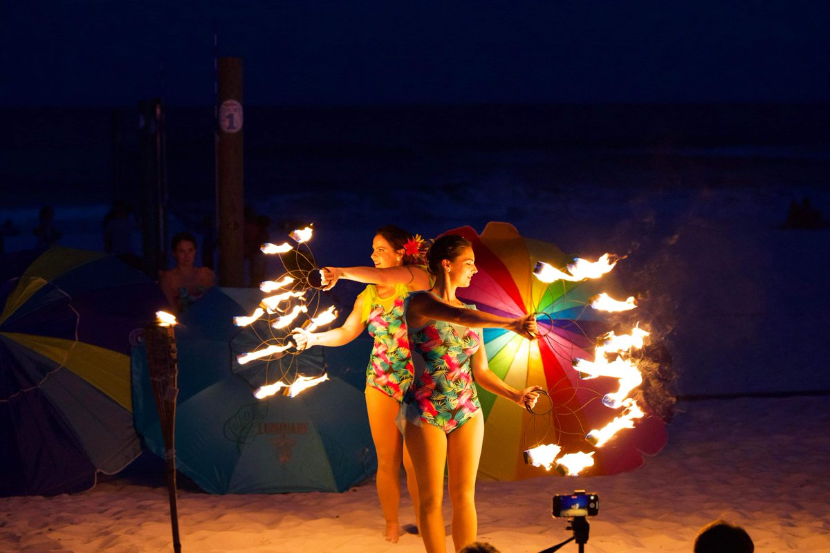 luminaryec's tweet image. Tonight at 8 we&apos;ll be performing our #luaufireshow at @alsbeachclub - see you there! 📸Chris Smith