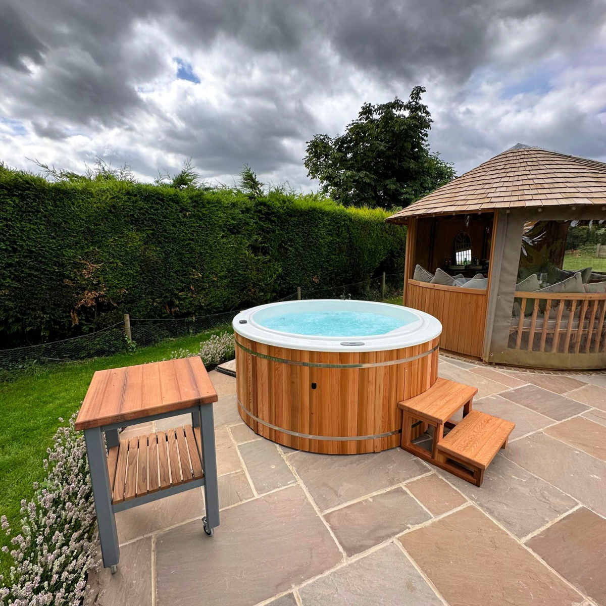 Urbancedar's tweet photo. One of our Signature Spa Premium Round installed in the North of England this week! a beautiful finishing piece to this stunning garden. With our mid summer sale now underway you could have one just like this for only £9,995!
Contact Our Friendly Team Today On 01934833844! https://t.co/AFOZRyeR3F