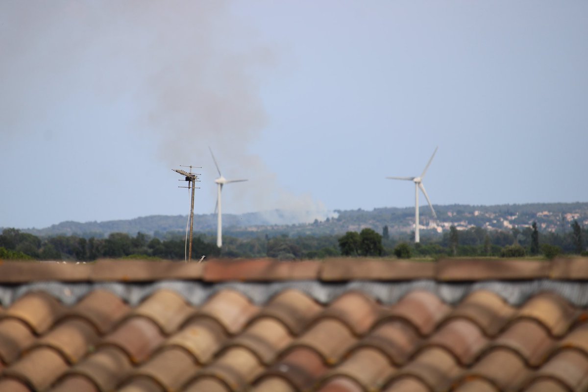 EnzoCros_'s tweet photo. Nouveau depart de feu… à proximité de la Clape ! 🔥
L’été vient à peine de commencer 😢
#Clape #Narbonne #FeuxdeForet https://t.co/ZuFmbYfPCH
