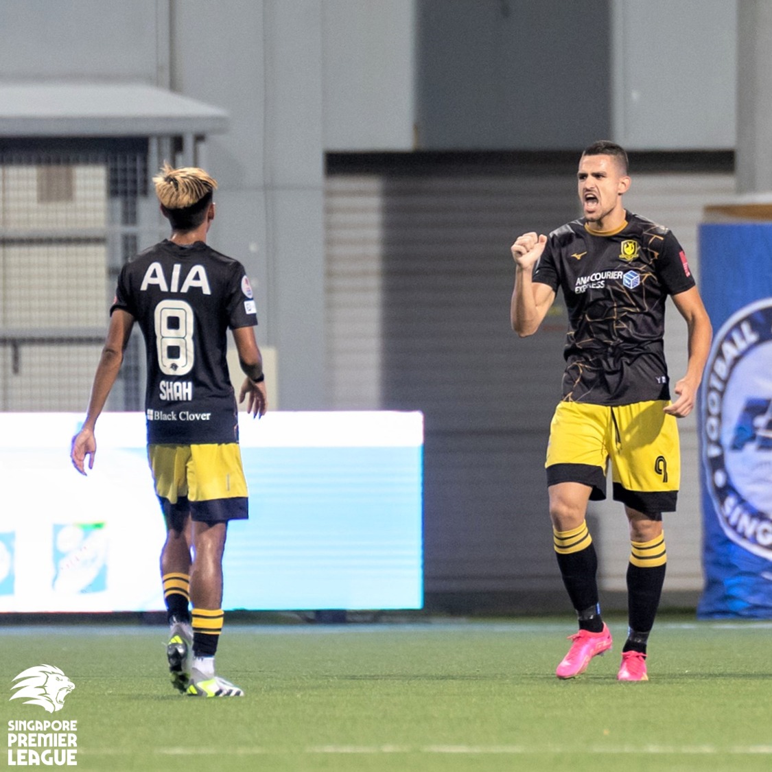 TeamSinga's tweet photo. #SGPremierLeague 2023 - JORNADA 19

HOUGANG UNITED🐅 0⃣ 🆚 TAMPINES ROVERS🦌 1⃣

[0-1, 45'] Boris Kopitović🇲🇪

#SPL #SGP #Singapore #PremierLeague #PL #1H1H #Cheetahs #TRFC #Rovers #CHARGED2023 #HOUTAM https://t.co/ZszuOORvAI