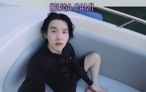 legsofyoongi's tweet photo. https://t.co/2L5EJ512Kb