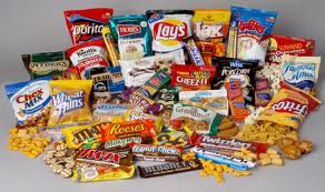 karimanesr's tweet photo. 🧵GLUTAMATO MONOSÓDICO
Otro ingrediente con el que la industria alimentaria conquista nuestro paladar sin importar el daño a la salud.
Por qué alguien estaría interesado en venderle algo que le va a enfermar? Porque después le venderá los fármacos para tratarle.⬇️