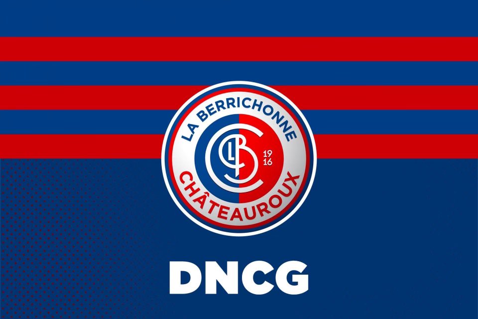 GilAverous's tweet photo. 🔵🔴 @LaBerrichonne de Châteauroux est maintenue en @NationalFFF .

Je me réjouis de cette bonne nouvelle qui permet de sauver le club plus que centenaire de #Châteauroux.

J’ai une pensée pour les salariés, pour les nombreux amoureux de La Berri et pour les joueurs qui ont participé à l’histoire du club. 

Je tiens à remercier celles et ceux qui ont œuvré à apporter à la DNCG toutes les garanties qu’elle attendait, les actionnaires qui ont accepté de participer financièrement et les nouveaux sponsors. 

La Ville de @Chateauroux36, premier partenaire de La Berri, a su une nouvelle fois être présente tout au long des négociations pour permettre cette issue favorable. 

Maintenant, il reste à reconstruire. Je rencontrerai prochainement l’ensemble des actionnaires pour échanger avec eux sur l’avenir du club, sa gouvernance et sa stratégie pour la nouvelle saison.