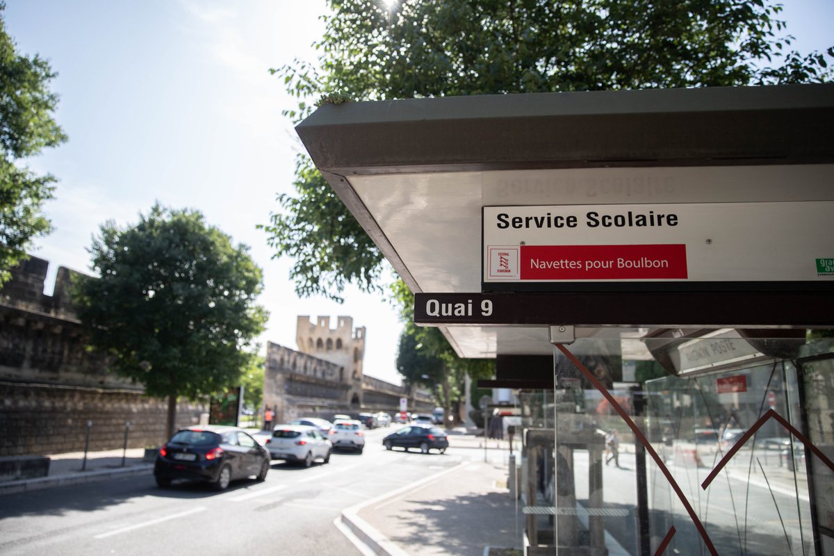 ⚠️ NAVETTE POUR LA CARRIÈRE DE BOULBON | #FDA23 Départ d'AVIGNON-POSTE, quais 6-8-9 entre 19h et 20h les soirs de représentation. -- Departure from AVIGNON-POSTE, platforms 6-8-9 between 7 p.m. and 8 p.m. on performance nights. 📍 4 Cr Président Kennedy, 84000 Avignon