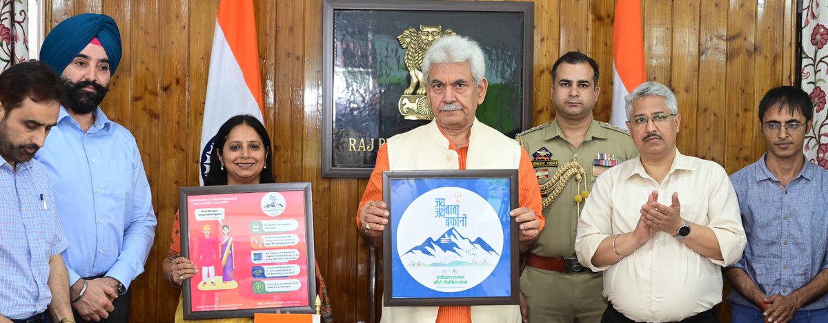 diprjk's tweet photo. #ShriAmarnathjiYatra2023
LG Sh. @manojsinha_  launched various innovative initiatives of Rural Development Department including reusable cloth bags, Yatra Anthem for sustainable & responsible tourism, MIS Portal & Web App for waste process monitoring to make Shri Amarnath Ji Yatra a zero-landfill pilgrimage.
@PMOIndia 
@HMOIndia 
@MIB_India
@MinOfCultureGoI
@tourismgoi
@OfficeOfLGJandK 
@DDNewslive
@PIB_India
@JandKTourism 
@ShriSasb