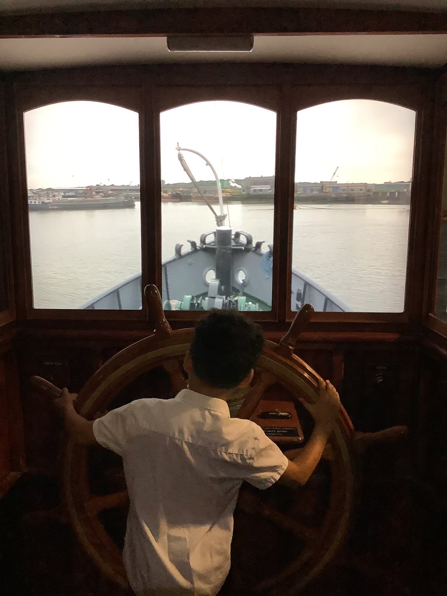 MissKaursclass's tweet photo. Year 4 loved their trip to the Guildhall Museum where they were able to look an old artefacts left behind by the Romans! We learnt that the Romans settled right here in Rochester and called it Durobrivae - meaning the ‘fort at the bridges’. @PrimaryElaine @IPAT_Edu @justmissali https://t.co/IEb2MCSnsy