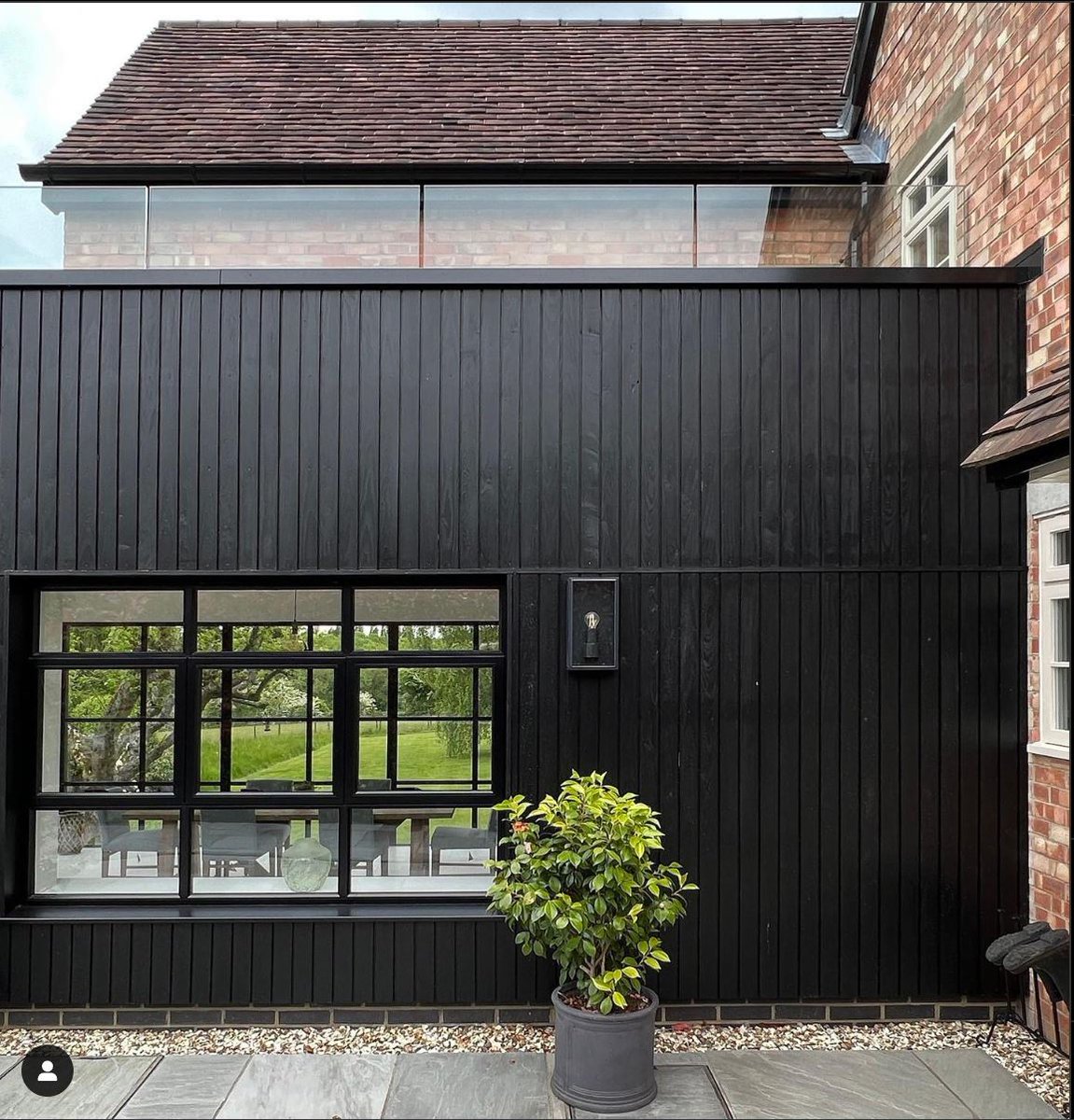 timbercladdings's tweet image. Extension Project designed @simonmackarchitecture Architecture using our Siberian Larch Cladding SECA Shiplap 20x146mm AB
#blackcladding
#riba
#architecturelovers
#architec
#contemporarydesign
#sustainablearchitecture
#greenarchitecture
#archdesign
#architectureinspo
#window